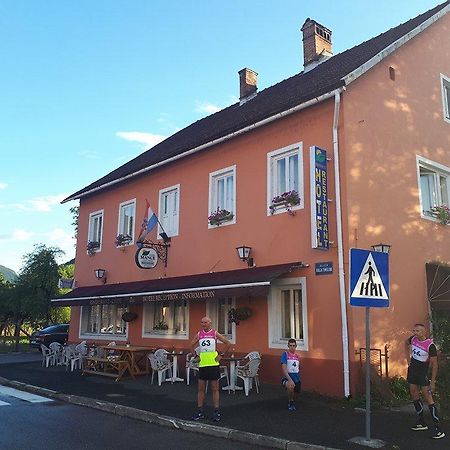 Hotel Mance Brod na Kupi Kültér fotó